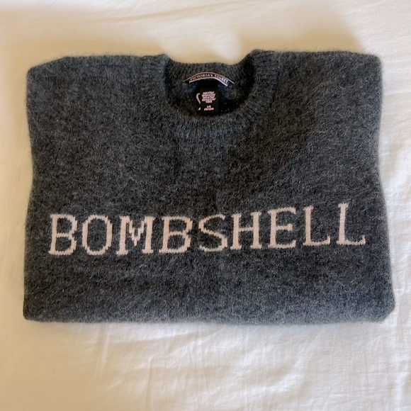 💣 Victorias Secret Cashmere BOMBSHELL Sweater - Picture 2 of 2